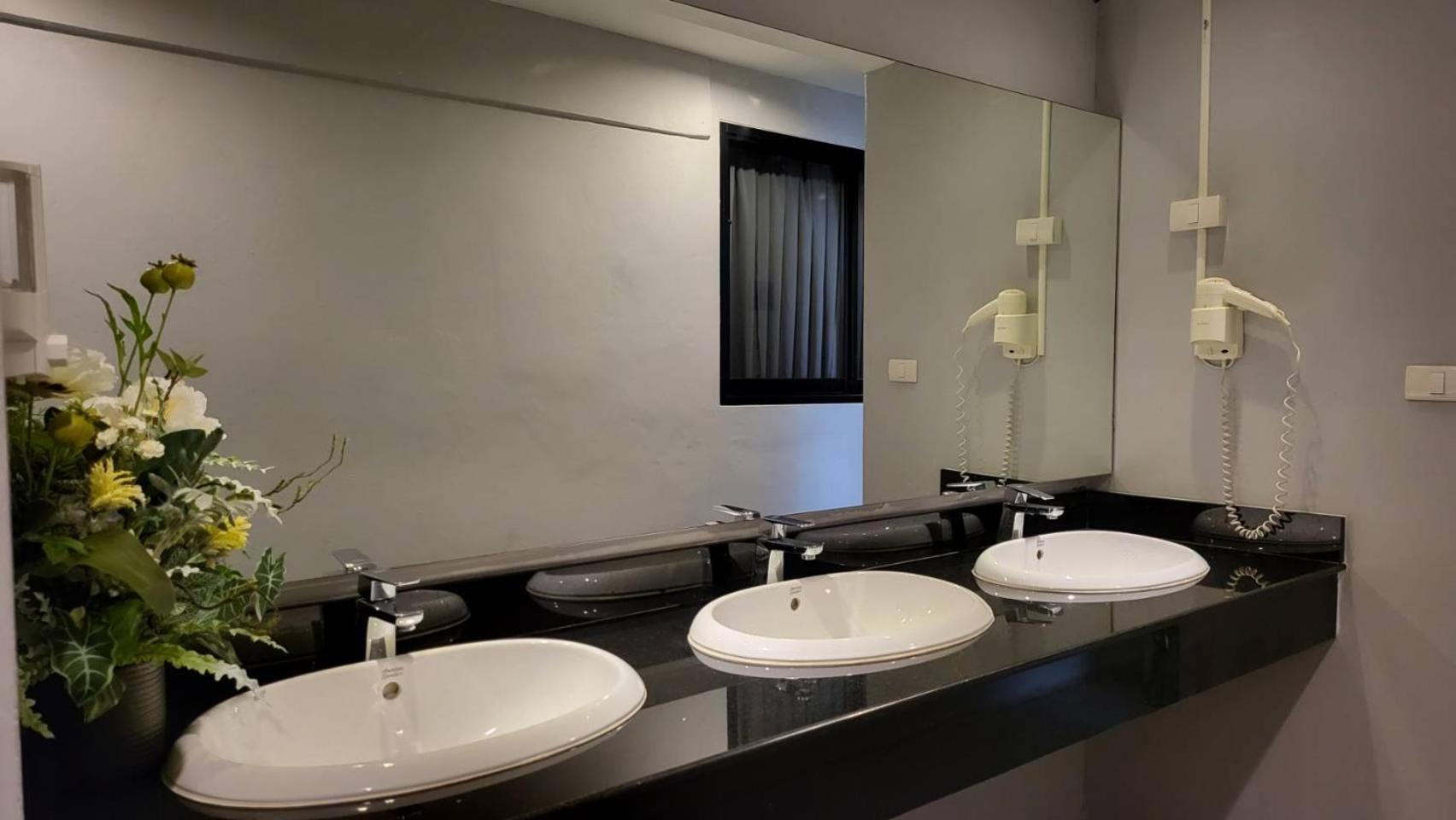 Terminal58Hostel@Town Ban Lo Long Экстерьер фото
