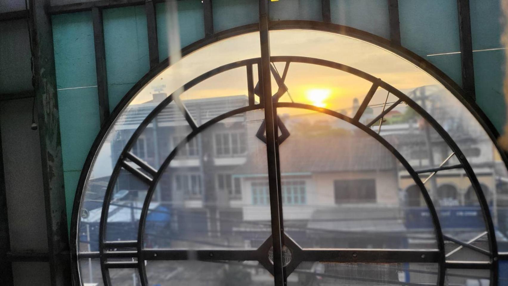 Terminal58Hostel@Town Ban Lo Long Экстерьер фото